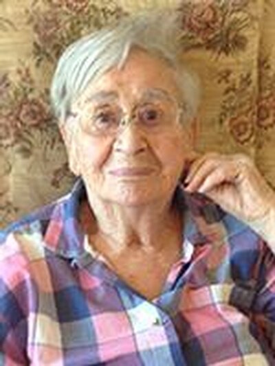 Obituary of Isobel Mary SPROULE | McInnis & Holloway Funeral Homes...