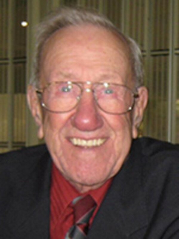 Obituary of John Burton IRVING McInnis Holloway Funeral Homes