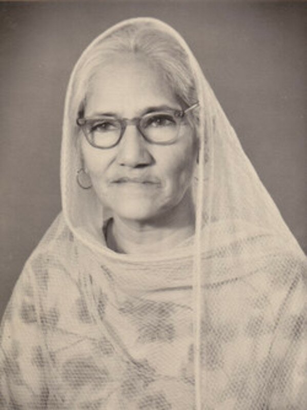 Obituary of Balwant Kaur DHAMI | McInnis & Holloway Funeral Homes ...