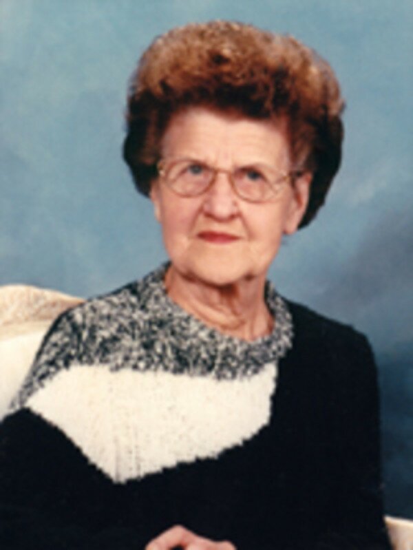 Obituary of Lily May SMITH | McInnis & Holloway Funeral Homes | Se...